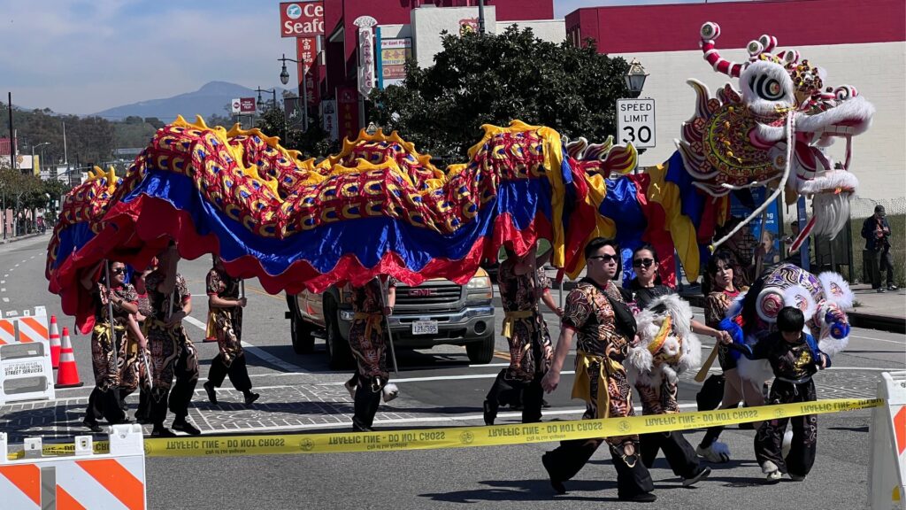 01 Golden Dragon Parade 2025