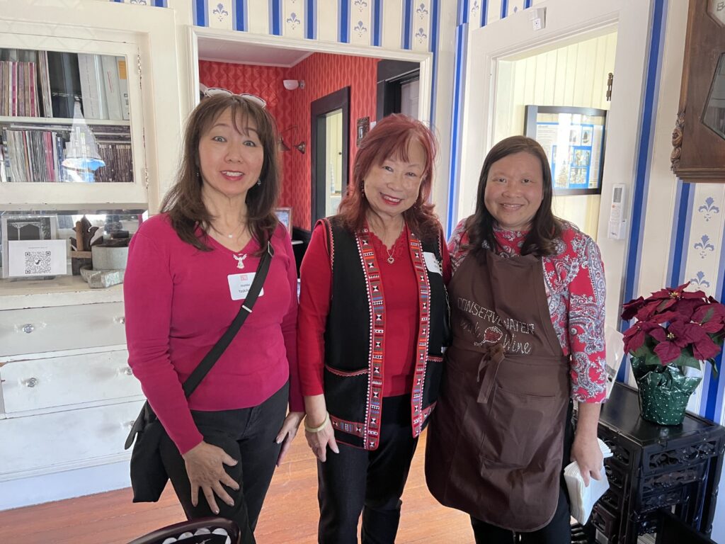 Jeanie Yoshihara, Mei Ong and Board Member Grace Leo